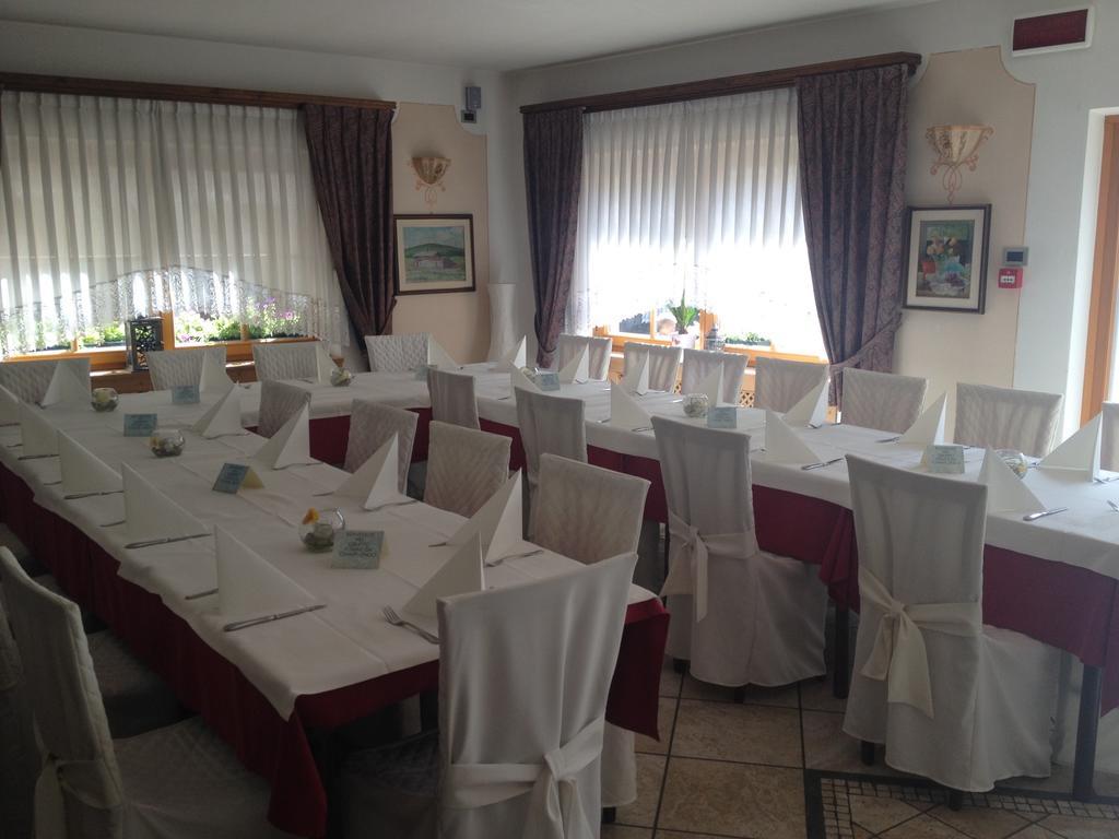 Hotel Villanova Santo Stefano Di Cadore Ngoại thất bức ảnh